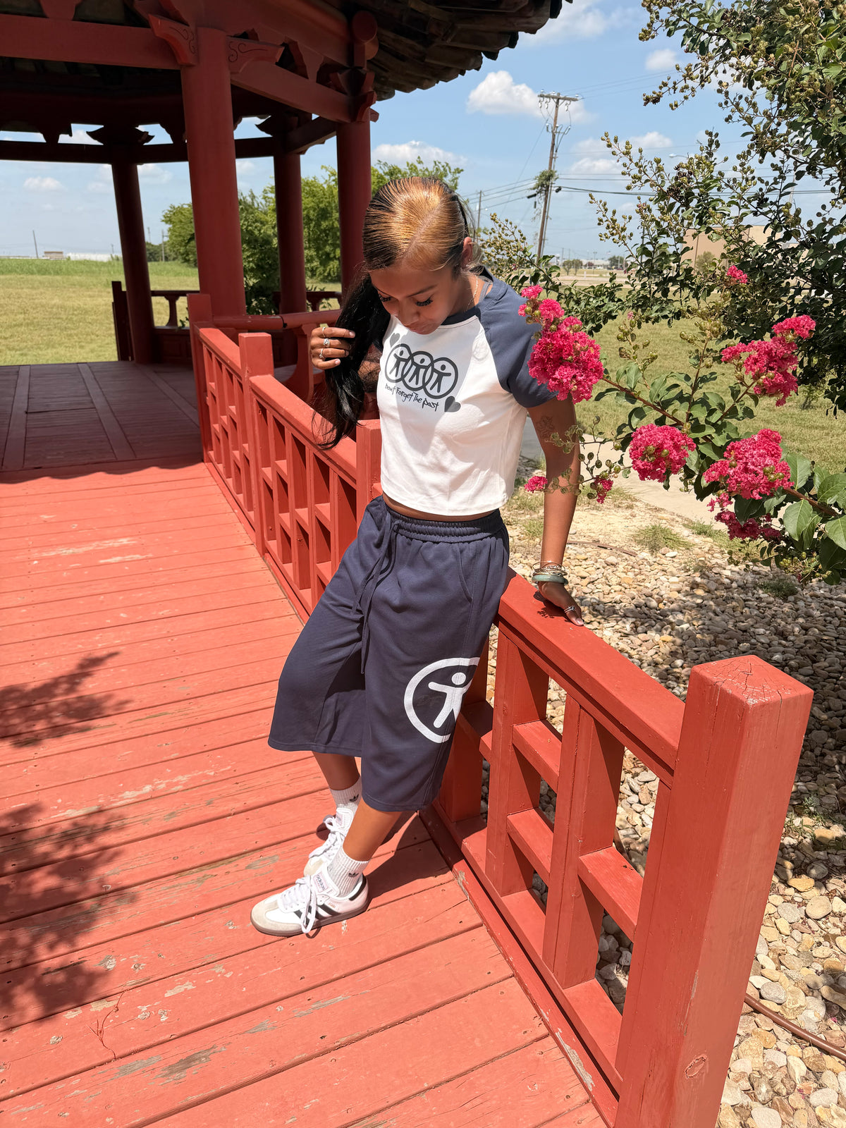 3/4 Navy Shorts