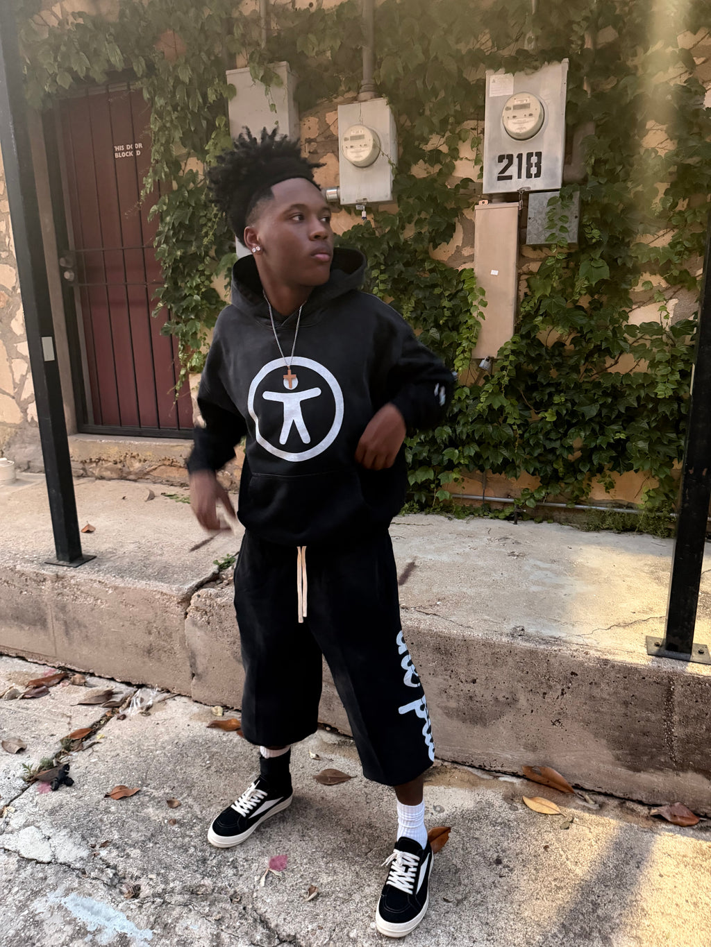 Cursive baggy sweatpants